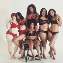 styleandcurve:#Diversity by @parfaitofficial. Collection available next year. With @candicekellyxo. #thickisbeautiful 