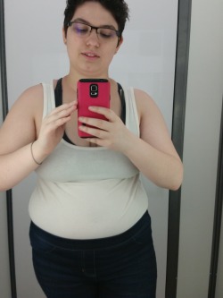 gerty-3000:  Selfies brought to you by: Old Navy dressing room
