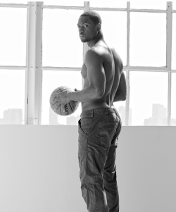 lamarworld:  NBA player Dwayne Wade has a phat juicy ass 