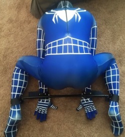 mustluvbondage:  This SpiderMan didn’t know what he was in for 
