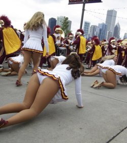 uscsongpantyhose:  USC Song Cheerleader with her ass in the air. 