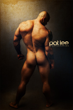 thegaysideofbi:  patlee:Roger | by Pat Lee http://patlee.net Pat Lee will be available for shoots in the following cities… ✈ Vegas › 8/22—8/26 (WBFF Worlds) ✈ Vegas › 9/25—9/30 (Olympia) ✈ Ft. Lauderdale › 11/22—11/24 (NPC Nationals)