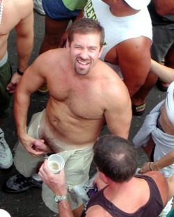 mykindofhotmen:  Even in a crowd, daddy’s got his eye on you.