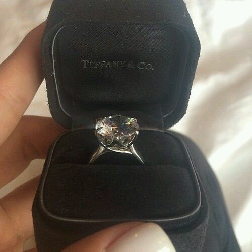 tiffany's-engagement-ring