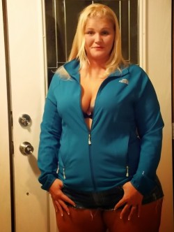 bbws-for-all24-7:  Wanted Submissions like this! http://bbws-for-all24-7.tumblr.com/submit  yep, pretty fucking hot