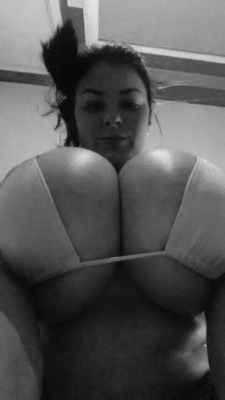titten666:  Titten Voluptuous Karla James Huge Massive Boobs Titten 666 Titten 666   Huge and massive tits of Karla James 