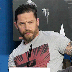 rideitslut:  Tom Hardy’s reaction as a journalist asks him to talk about his sexuality during the Legend press conference at TIFF 2015