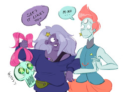dikatsu:  I’m SUPER LATE to the Pearlmethyst bomb, but I’ll try to do everything in 2-3 days   (ʘ‿ʘ✿)  I love their old designs! 