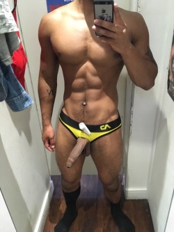 touchme-lovely:  That feeling when you find a pair of underwear that doesn’t restrict your cock from doing what it wants 😛🍆