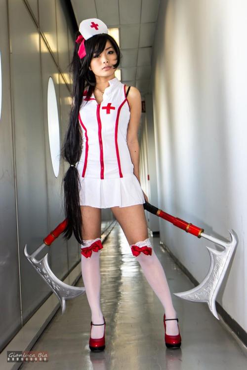 Catherine cosplay nurse