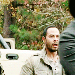 amc-walking-dead:  martinez + freaking out / realizing how crazy the governor is. 