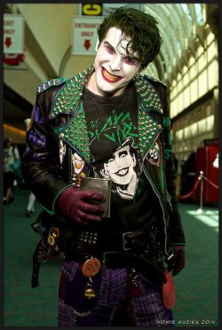 cosplaysleepeatplay:  2014 San Diego Comic-Con Cosplay - The Joker, punk version. 