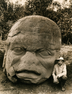 utherking:  LA VENTA, TABASCO. MEXICO – Beginning in 1938, Matthew Stirling, chief of the Smithsonian Bureau of American Ethnology, led eight National Geographic-sponsored expeditions to Tabasco and Veracruz in Mexico. He uncovered 11 colossal stone