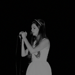 ultraviolece: Lana Del Rey performing  at El Rey Theatre in Los Angeles, USA (June 03, 2012)  