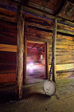 &ldquo;We&rsquo;ll Leave the Light On&rdquo; Imaged at the Henry Whitehead Place, Cades Cove, Smoky Mountain National Park 
