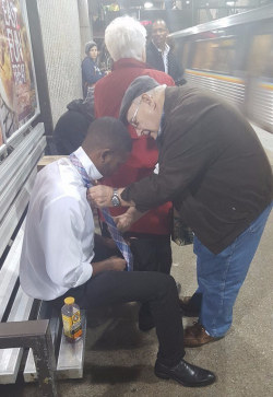 trippingmermaids:  buzzfeed:  This picture of an older unidentified man helping a younger man tie his tie in Atlanta’s Lindbergh Center train station is rapidly spreading online, with people praising the act of kindness.  this is wonderful