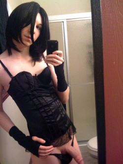 tgirl-blr:    Follow us for more quality shemale pictures 