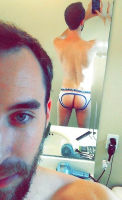 whoawellhello:  A personal picture, per the request of @moregaythanbi. More to come if well liked!   The only things better than this guy’s ass are his gorgeous eyes. 