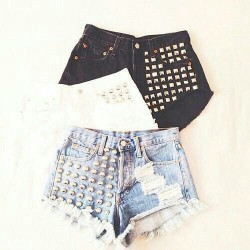 fash-cafe:  Black Riveted Ripped Shorts