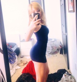 Jennette McCurdy, Sam from iCarly, has grown up a bit.assesasseseverywhere.tumblr.com