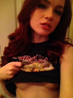 girlsofmygirlfund:Heraxo rocking some band merch and showing off some underboob  This is a replay of a real-girl submission to the hottest photo contest on the entire web.  FOLLOW US for DAILY UNIQUE CONTENT FROM Verified girls Only!   