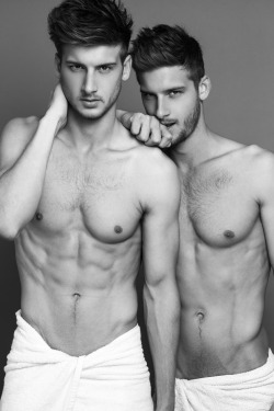 extra0rd1nary-belleza:  Campbell &amp; Nicholas Pletts by Michael Silver
