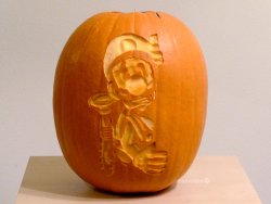 nerdsandgamersftw:  Luigi’s Mansion Pumpkin Projection By Ceemdee   