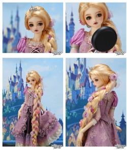 briannacherrygarcia:  oak23:   Disney Japan has collaborated with Volks to create Rapunzel from Tangled and it’s being Auctioned off here.  I want to cosplay THIS version of her dress.  DONNAJENNY LOOK LOOK
