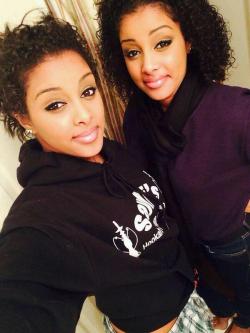 queens-and-pharoahs:  Somali twins!