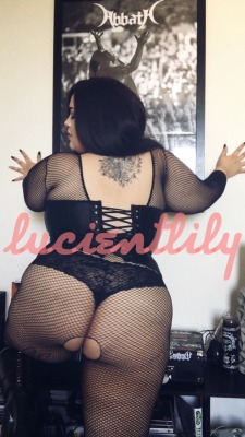 lucientlily:  Get my blog for only ษ for the rest of the year. Blog will no longer be available at the start of the new year. Join now and see tons of content including nudes, playing with my toys, lingerie and more! Send your payment to misssarahdoll@g