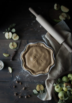 wistfullycountry:  Sour Cream Custard Cardamom Apple Pie | The Kitchen McCabe