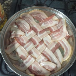 Burrfday bacon weave cooked in beer   #bacon #baconweave #beer