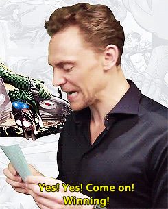 tomhazeldine:  Tom Hiddleston overly excited / jaw porn / gritting teeth appreciation post. 