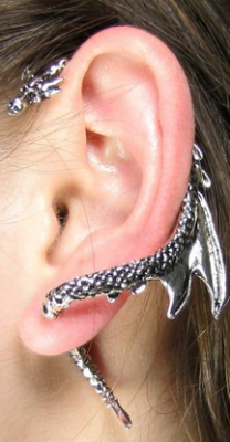 sixpenceee:  Compilation of Amazing Ear Cuffs  Silver Phantom Dragon (ว.99)  Climbing Man (ũ.71)  Crystal Crescent Shape (Ű.99)  Peacock Rhinestone (Ū.99)  Skull Ear Cuff (Ũ.99) Please note that some people have difficulty clicking on the above