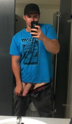 ramzzy84: Just a quick flash at work before I shower and change   Nice one!
