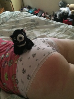alexinspankingland:  canedreamer:  alexinspankingland:  Paul dropped Nick the Tasmanian Devil on the ground in the night so I scolded him about being more respectful to cuddlies, but somehow I got spanked anyway  That is NOT fair! But cute butt!  THANK
