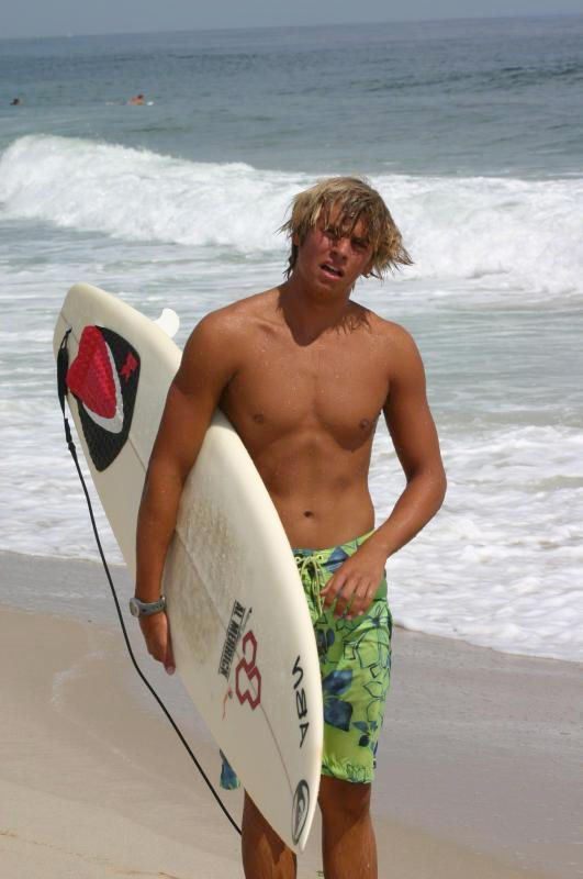 Shaggy surfer