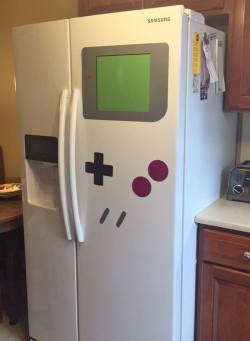 gamefreaksnz:   FreezerBoy Refrigerator Magnet  US  ร.99    Large Magnets, Screen is 16 inches by 12 inches Removable - no fridge marks! Fits on refrigerators of all sizes Set of 6 magnets