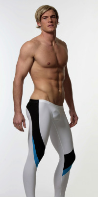comandanteraven:  Super hot Alan Ritchson modeling tights with a massive vpl!