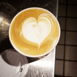 Latte art heart.   #latte #latteart #heart https://www.instagram.com/p/Bn1ocQrH-yz/?utm_source=ig_tumblr_share&amp;igshid=kjqxx901thk