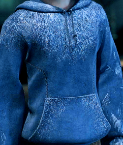 ultracold:  So we have Jack Frost’s hoodie. I mean. Why we can’t have this hoodie? Why Dreamworks can’t merchandise it? Why Dreamworks can’t make this hoodie a thing? Why Dreamworks can’t sell this hoodie with those frost details and stitches?