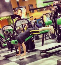 pleatedjeans:  20 People Who Have No Idea What They’re Doing at the Gym 