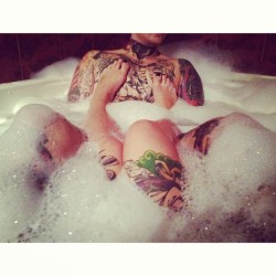 karinahoney:  #bath #swim #tattoo #tattoed #ink #inked ☺️
