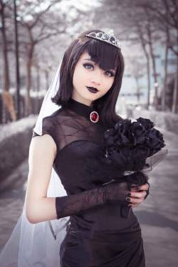 kamikame-cosplay: Mavis (Wedding dress) from Hotel Transylvania 2 Cosplayer: 臺灣cosplay＊molly芽の窩 @slbtumblng O oO &lt;3 &lt;3 &lt;3