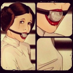 Leia is Death-star-gagged! Ciekawy knebel :)