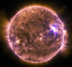 astronomicalwonders:  Space Weather - An M-Class Solar FlareOur Sun recently emitted a mid-level solar flare, known as an M-class flare, that peaked on June 25, 2015. NASA’s Solar Dynamics Observatory, which  watches the sun constantly, captured an