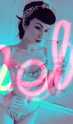 Thanks to http://kittyvongrimm.tumblr.com/ for the sexy photo! Follow http://onrepeattttt.tumblr.com/tagged/neon for regular doses of neon girls and follow me at Facebook: https://www.facebook.com/onrepeatstudio Want a neon image of yourself? Submit
