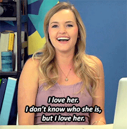 cowten:  thatsgrace:  Teens React to Grace Helbig || I Reacted to Teens Reacting to Me  MY LOVE