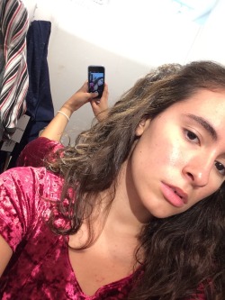 the21stcenturykid:  Some bad selfies from the change rooms at American apparel.