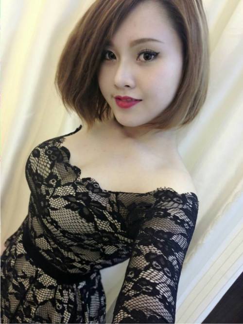 Beautiful asian babe